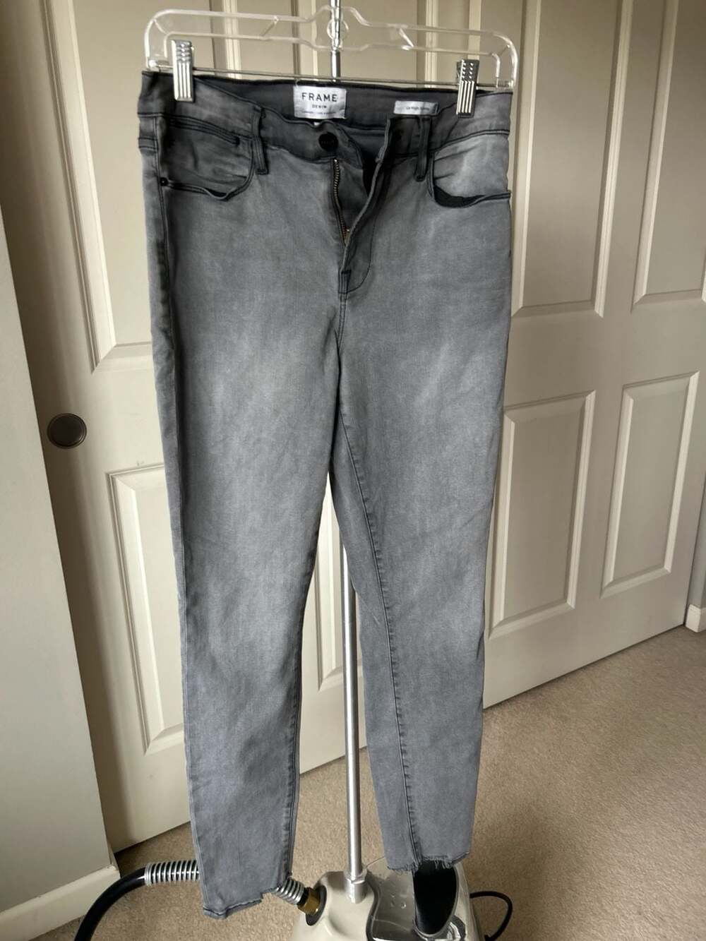 FRAME Le High Skinny Grey Raw Hem Jeans Size 29